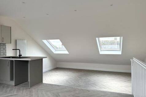Open Plan Living/Kitchen/Dining