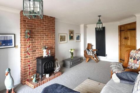 Rear Lounge