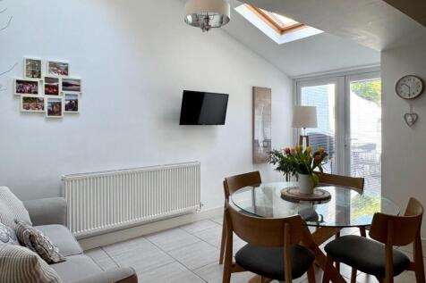 Open Plan Kitchen/Living/Dining