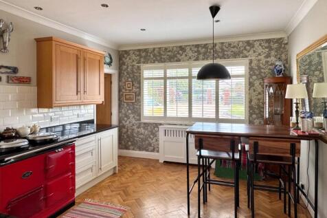 Kitchen/Breakfasting/Living Room