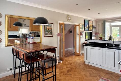 Kitchen/Breakfasting/Living Room