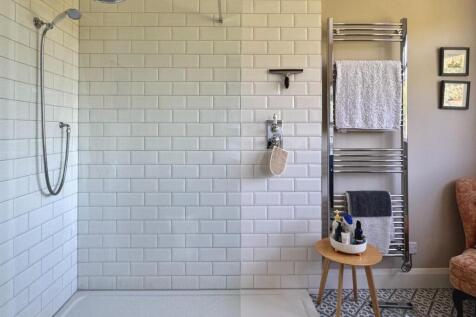 En-Suite 1