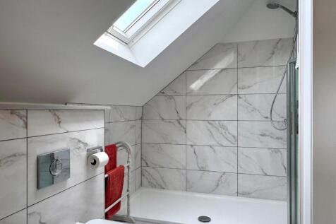 En-Suite 2