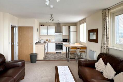 Living/dining/kitchen