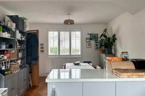 Kitchen/Breakfasting