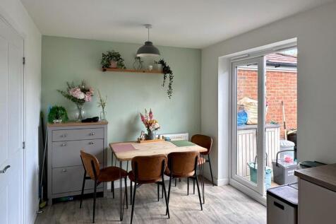 Kitchen/Dining