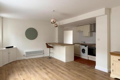 Open Plan Living/Dining/Kitchen