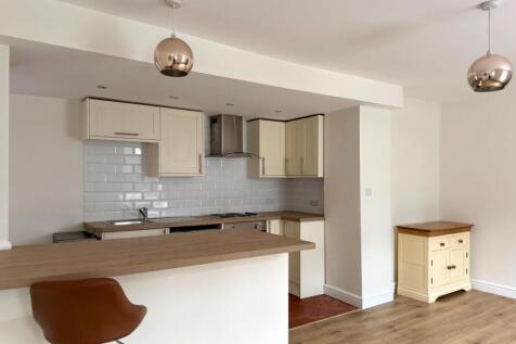 Open Plan Living/Dining/Kitchen