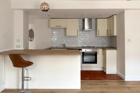 Open Plan Living/Dining/Kitchen