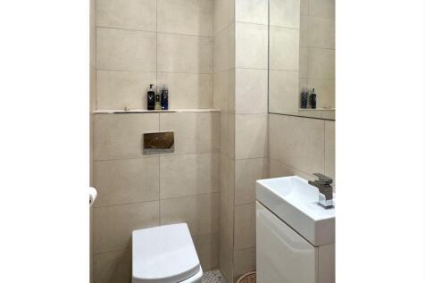 Apartment 1 - WC