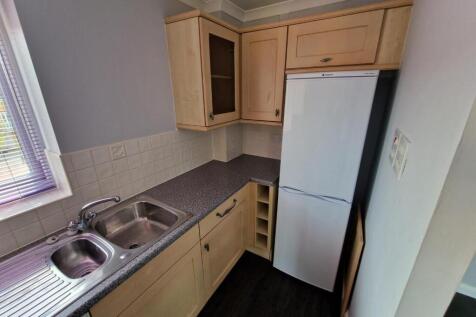 Kitchen - 2.jpg