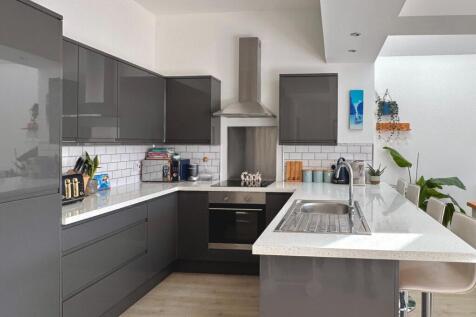 Open Plan Lounge/Dining/Kitchen