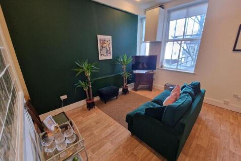Open Plan Kitchen/Living Space