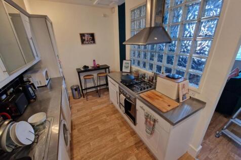 Open Plan Kitchen/Living Space