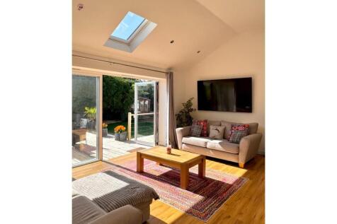 Open Plan Living/Dining