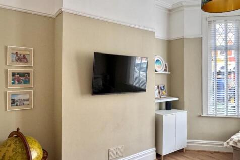 Through Lounge/Dining Room