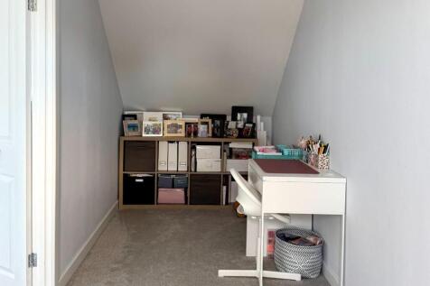 Second Floor Landing/Study Area