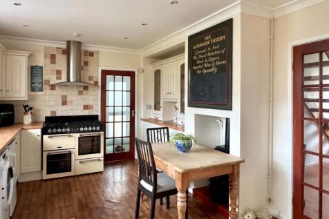 Kitchen/Breakfasting/Dining