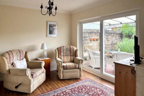 Kitchen/Breakfasting/Dining