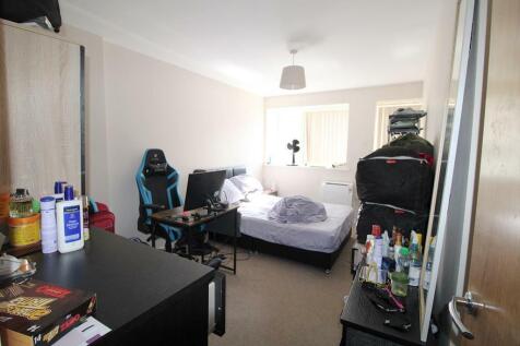 bedroom one.jpg