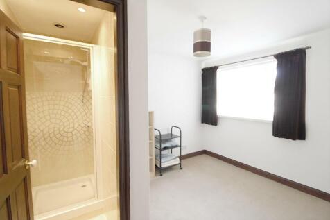 bedroom 3.jpg