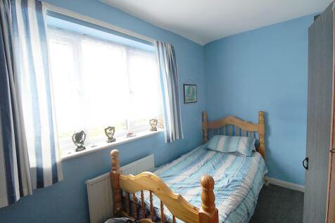 bedroom 3.jpg