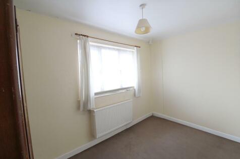 bedroom 4.jpg