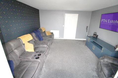 Lounge 3.jpg