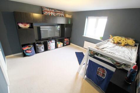 bedroom 1.jpg