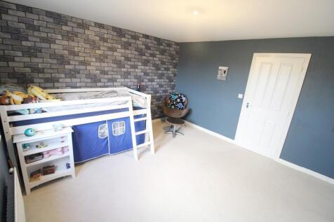 bedroom 1 2.jpg