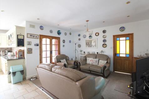 Kitchen / Diner, Family Room