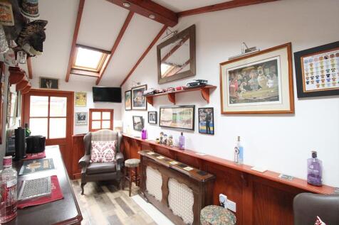 Home Pub