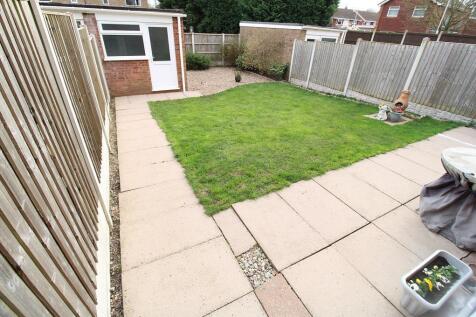 REAR GARDEN.jpg