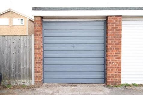 GARAGE.jpg