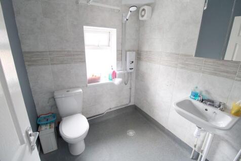 shower room.jpg