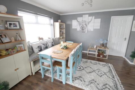 Dining room.jpg