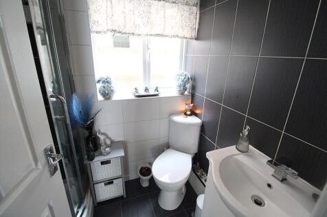Ground floor shower room.jpg