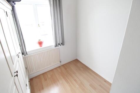 bedroom 4.jpg