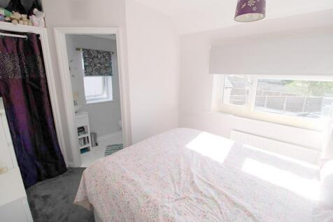Bedroom one 2.jpg