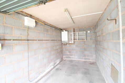 garage.jpg