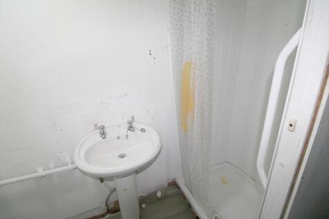 ensuite.jpg