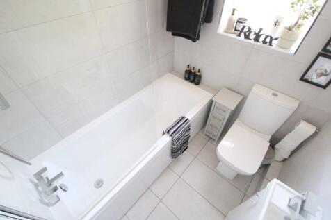 Bathroom.jpg