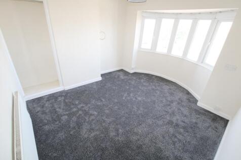 Bedroom 1.jpg