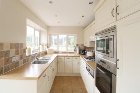 Kitchen 3.jpg