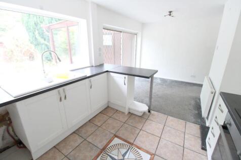Kitchen 2.jpg