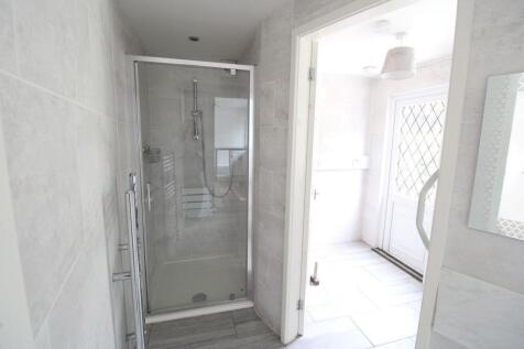shower room.jpg