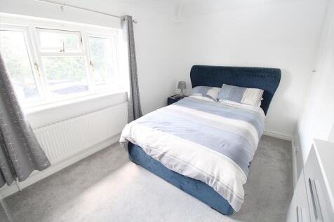 bedroom one.jpg
