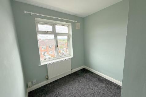 bedroom 3.jpg
