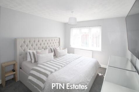 bedroom one.jpg
