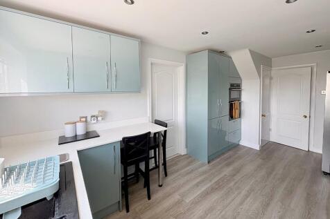 kitchen 4.jpg